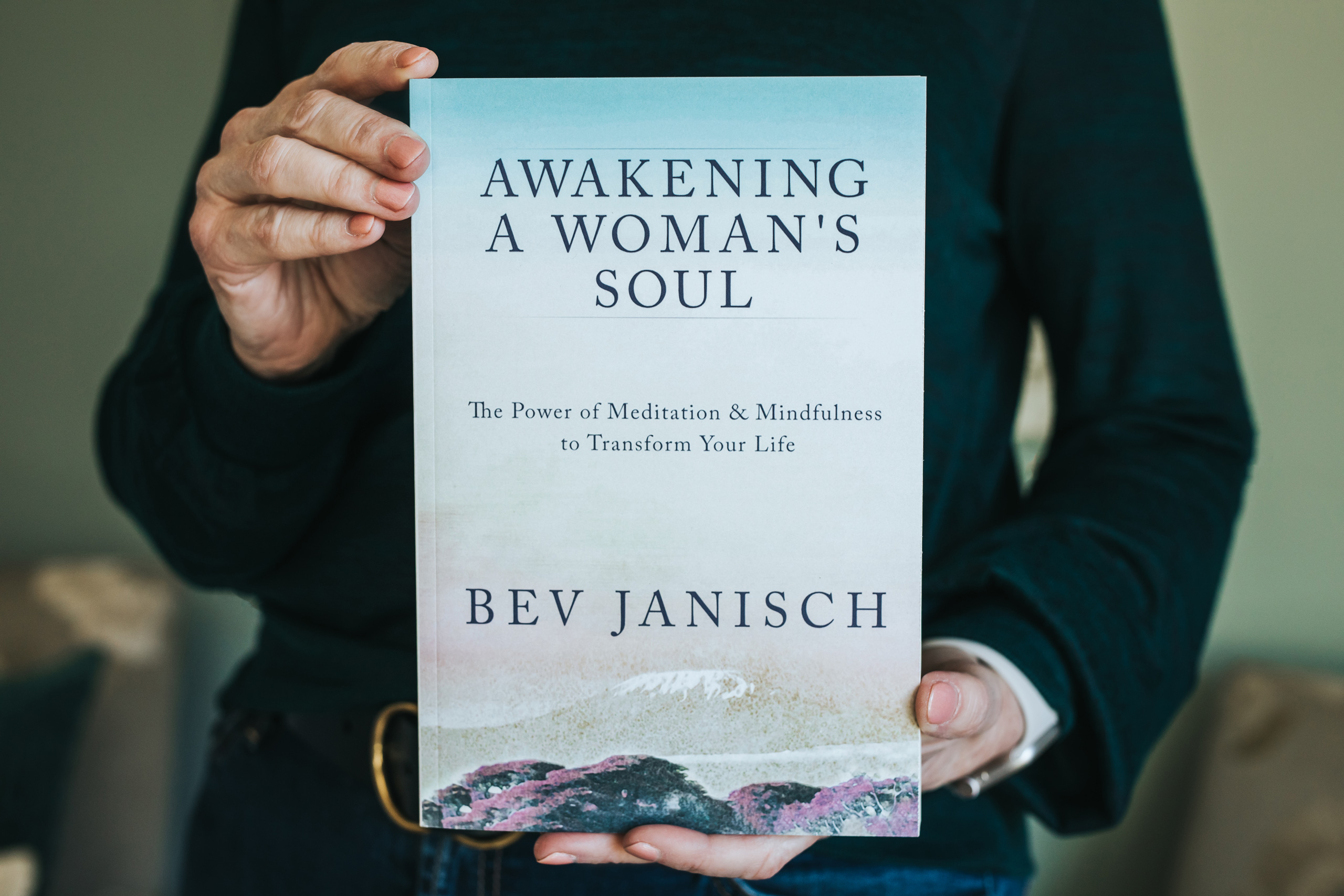SueMoodiePhotography-BevJanisch-2023BrandSession-148-Edit Awakening A Woman's Soul